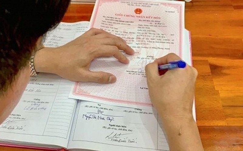 Trích lục đăng ký kết hôn ở đâu tại Vĩnh Phúc